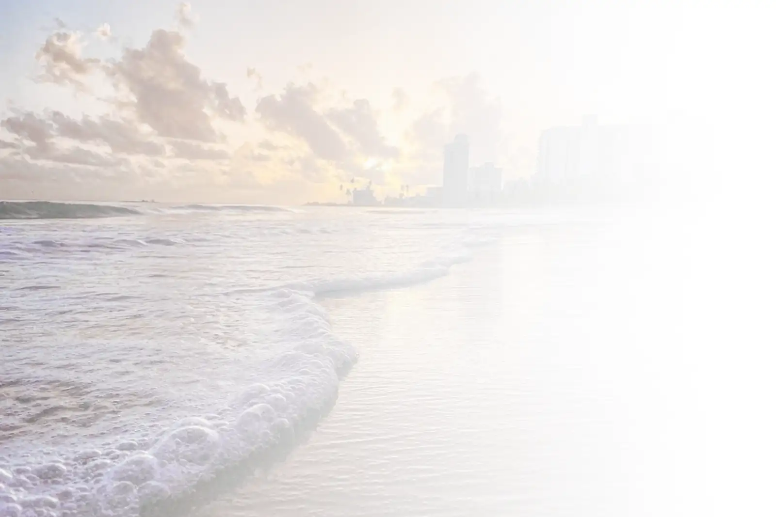Clases de surf en Pine Grove Beach, Isla Verde, Puerto Rico